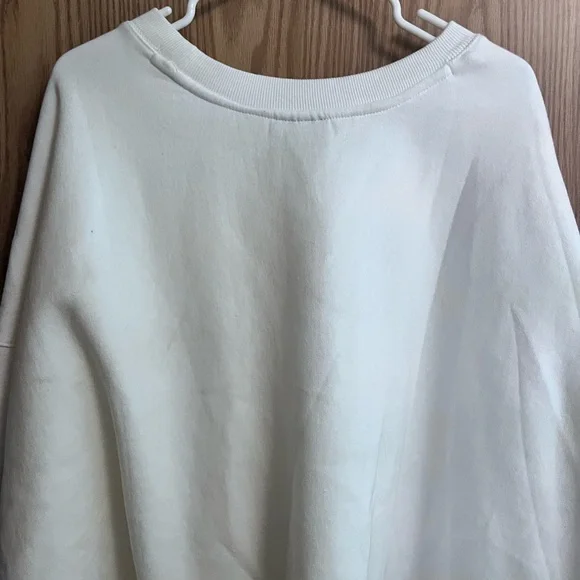 Selena graphic with pink crop top sweater - Picture 5 of 5